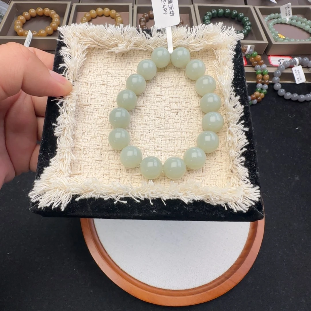 和田玉未镶嵌手链卡12且末青白近况料猪油膏，1-2