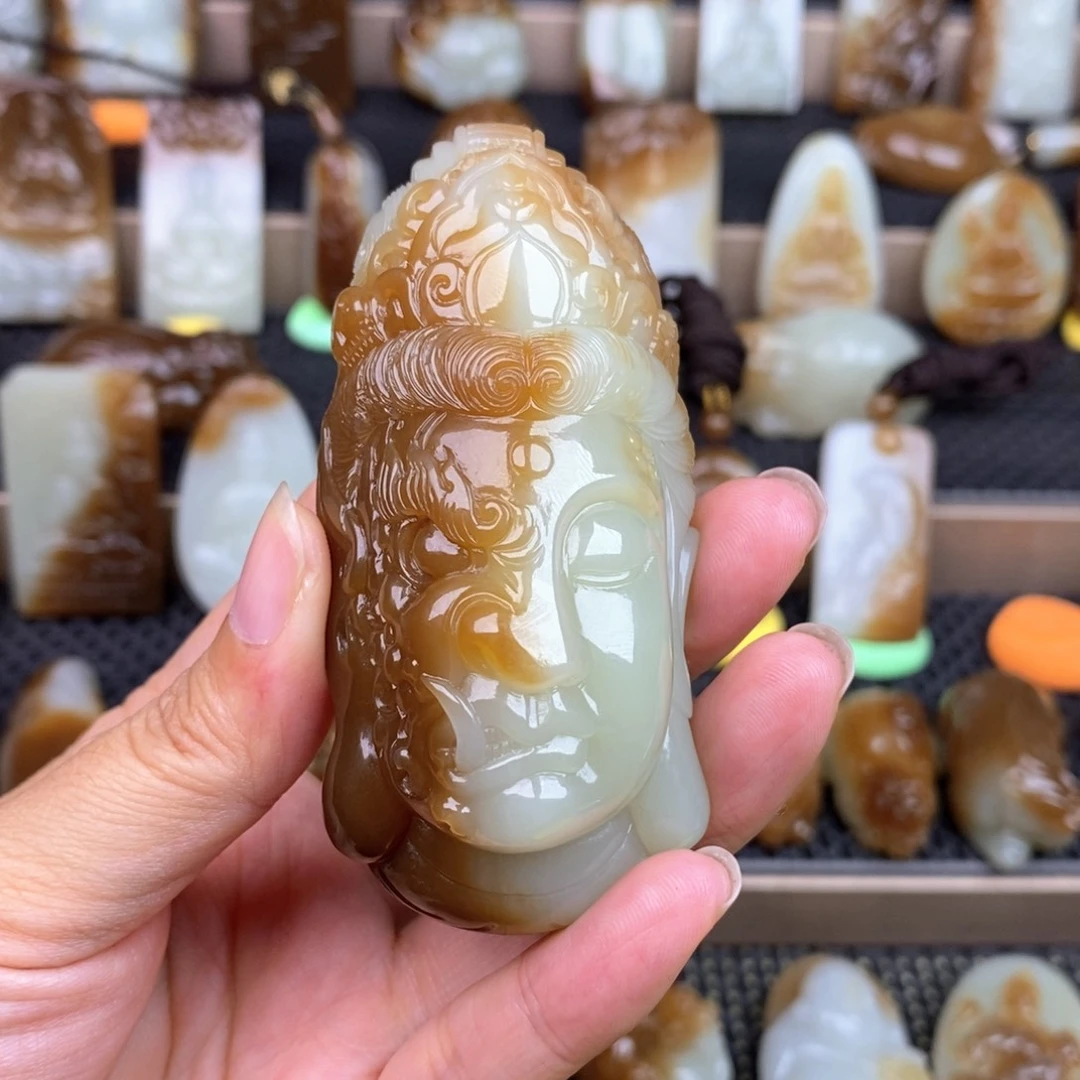 南***風和田玉未镶嵌颈饰