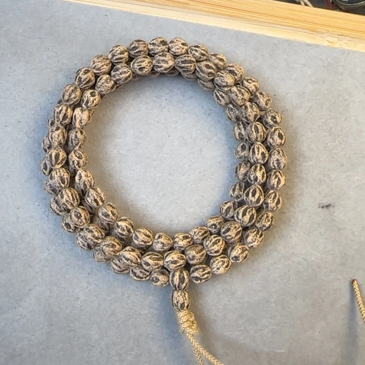 酒***地吊坠柏香籽/百香籽