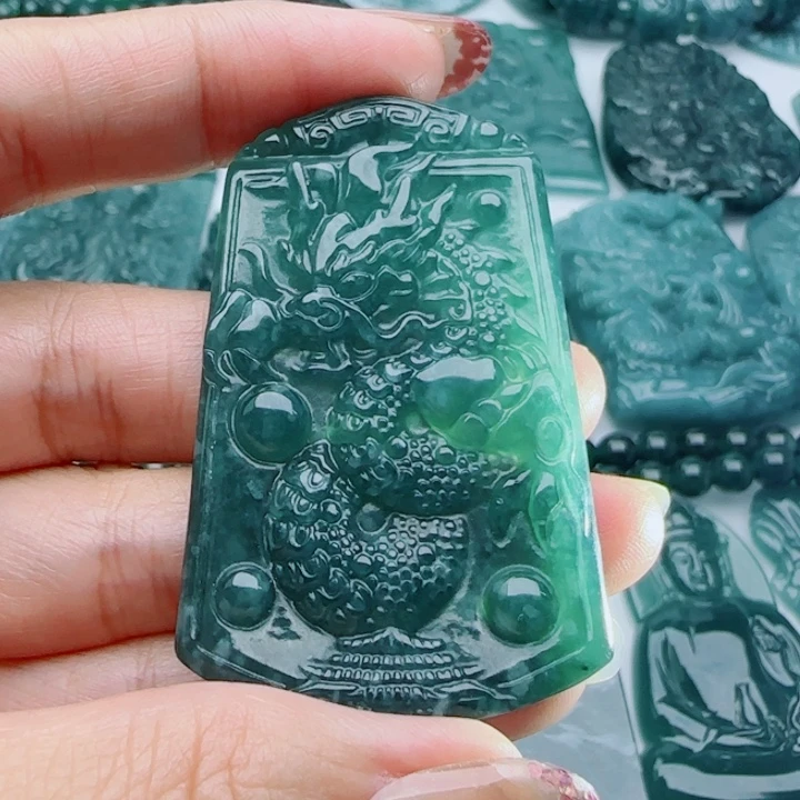 翡翠未镶嵌颈饰多样性发货天然A货翡翠