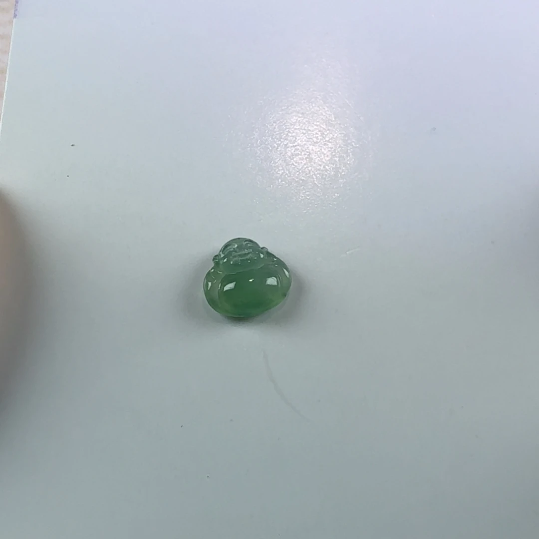 礁***呀翡翠未镶嵌颈饰佛公