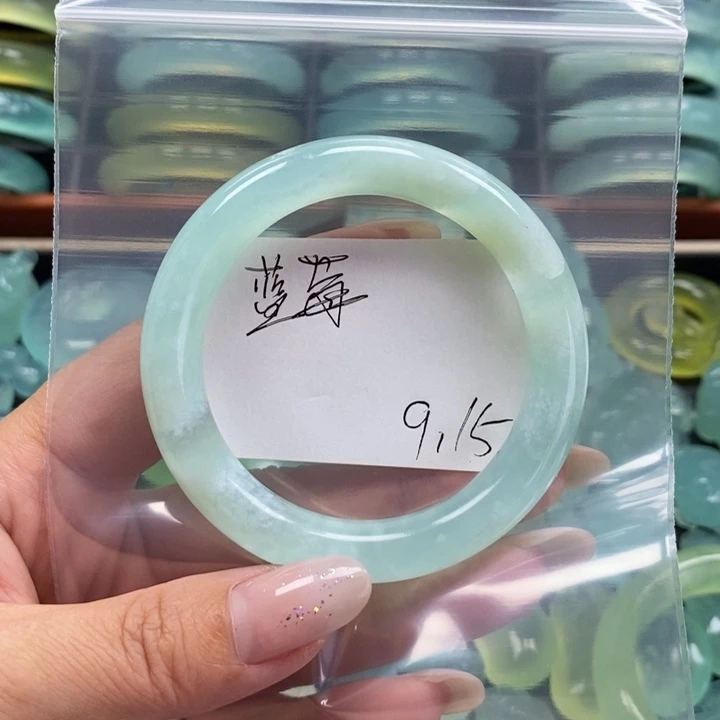 未镶嵌蛇纹石玉手镯蓝****巫