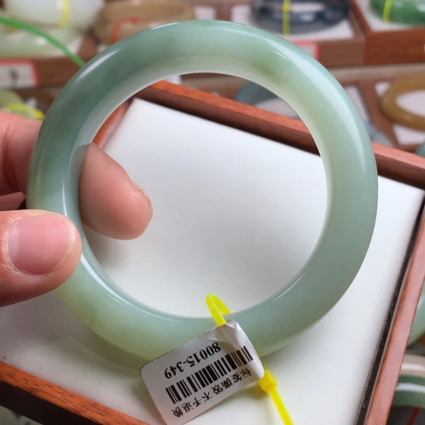 【闪购商品】和田玉手镯未镶嵌