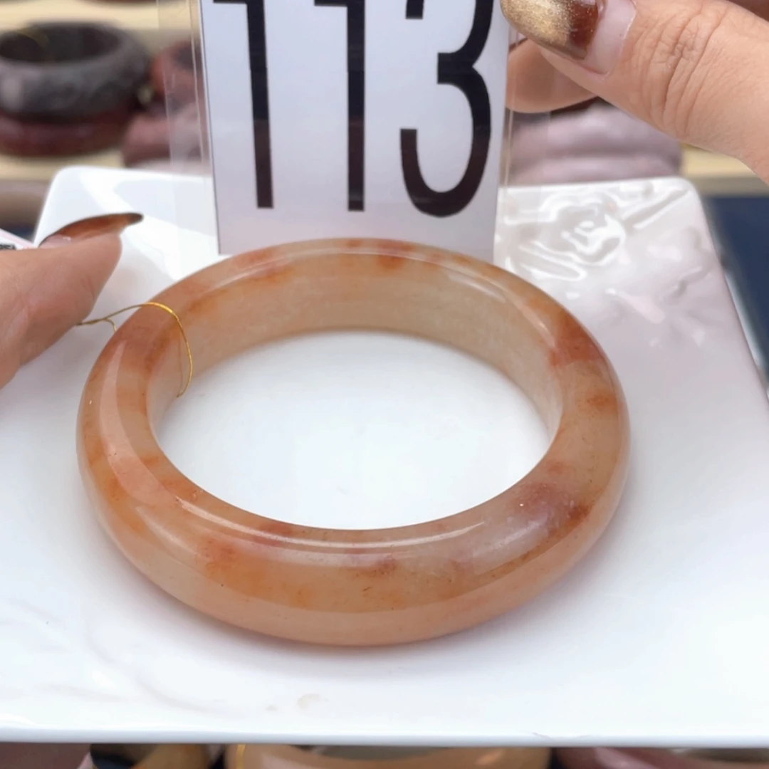 【闪购商品】石英质玉手镯未镶嵌