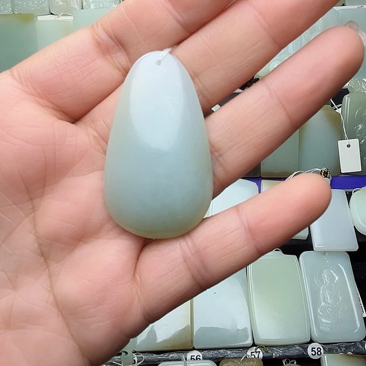 颈饰未镶嵌和田玉