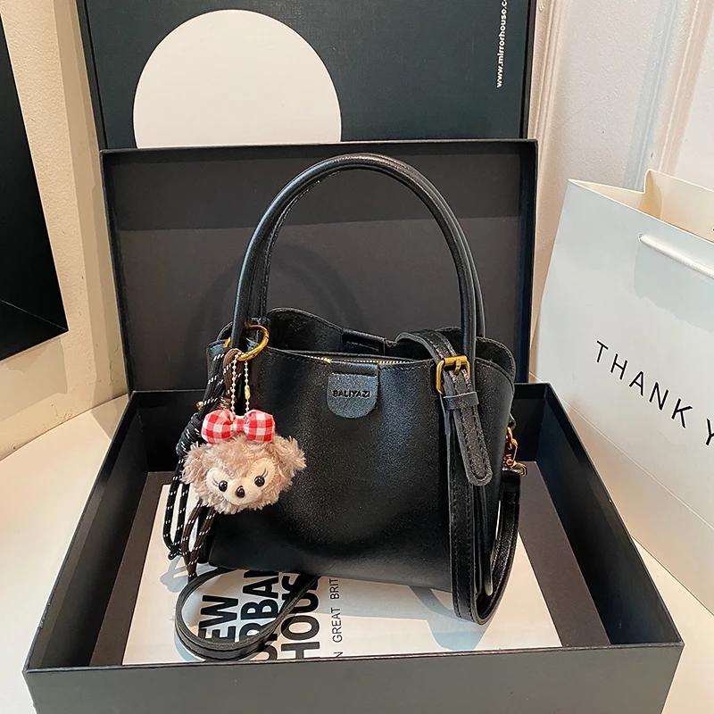 【18*21*9】经典女士单肩斜挎背包休闲百搭女士包包6017黑色