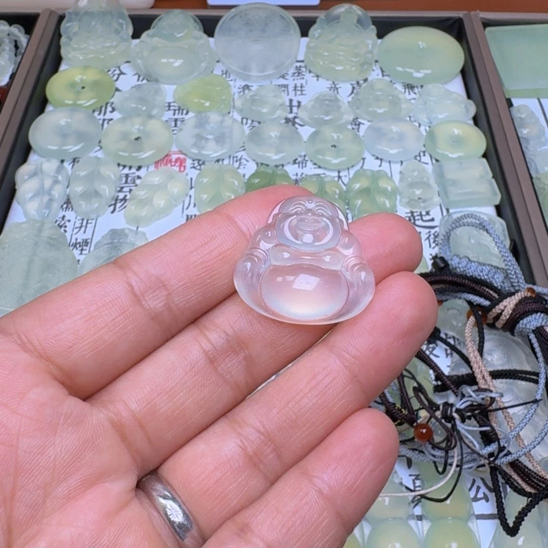 岫玉未镶嵌颈饰风*儿天然岫玉精品佛公