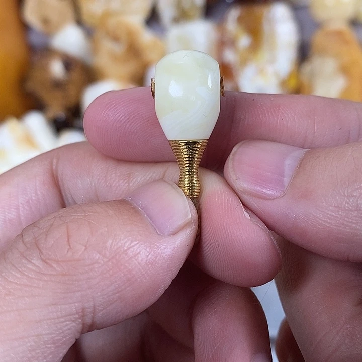 琥珀未镶嵌珠宝奇石我