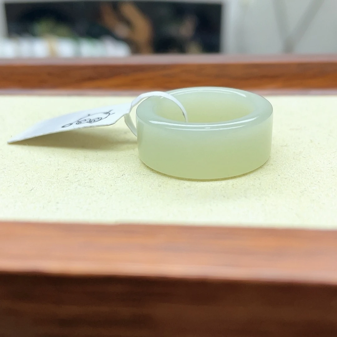 和田玉戒指未镶嵌暖白直切16号