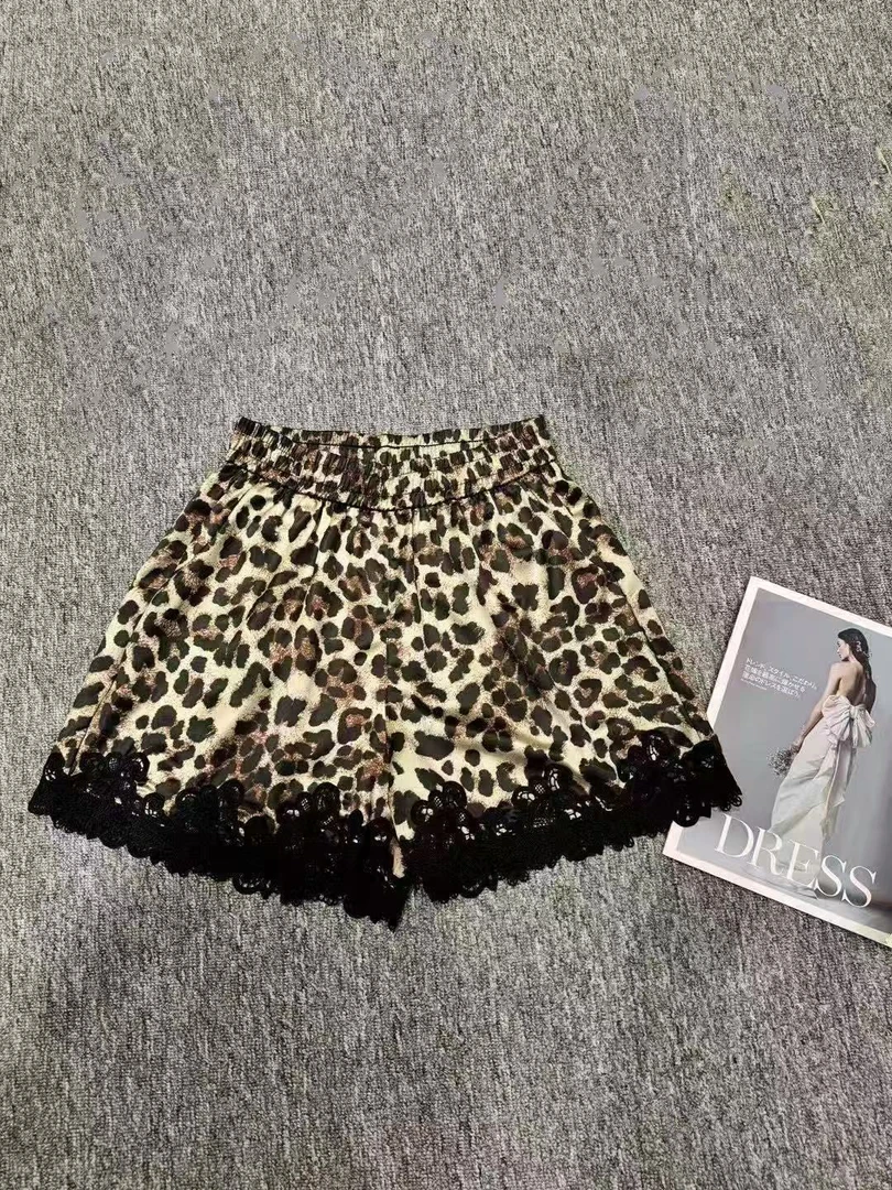 橘子家001豹纹蕾丝边短裤