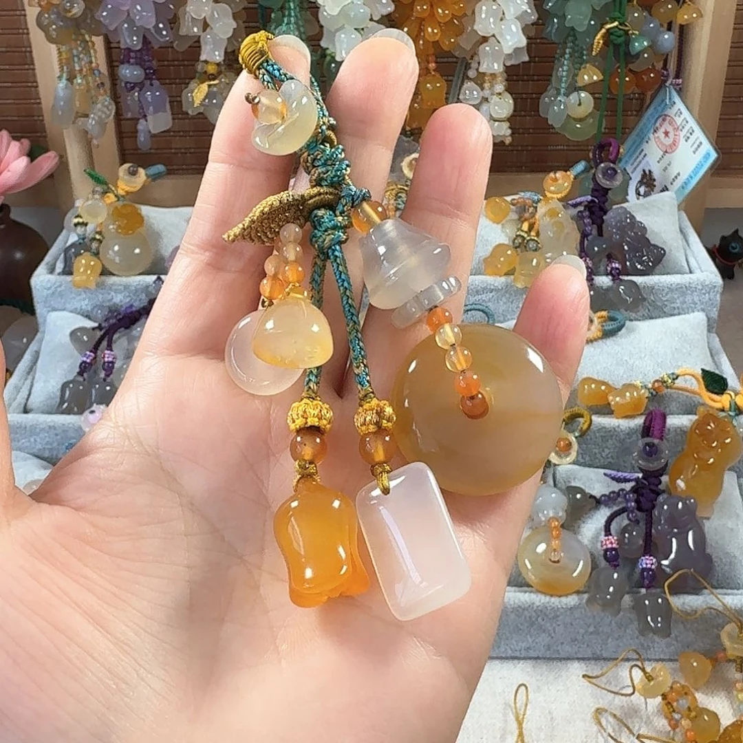 玛瑙/玉髓小挂件啊未镶嵌