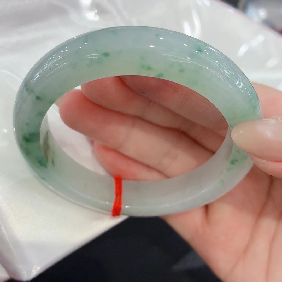 翡翠未镶嵌手镯翡翠56圈口（强推）