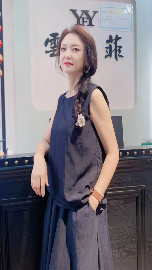 Y525193时尚套装无袖气质女装
