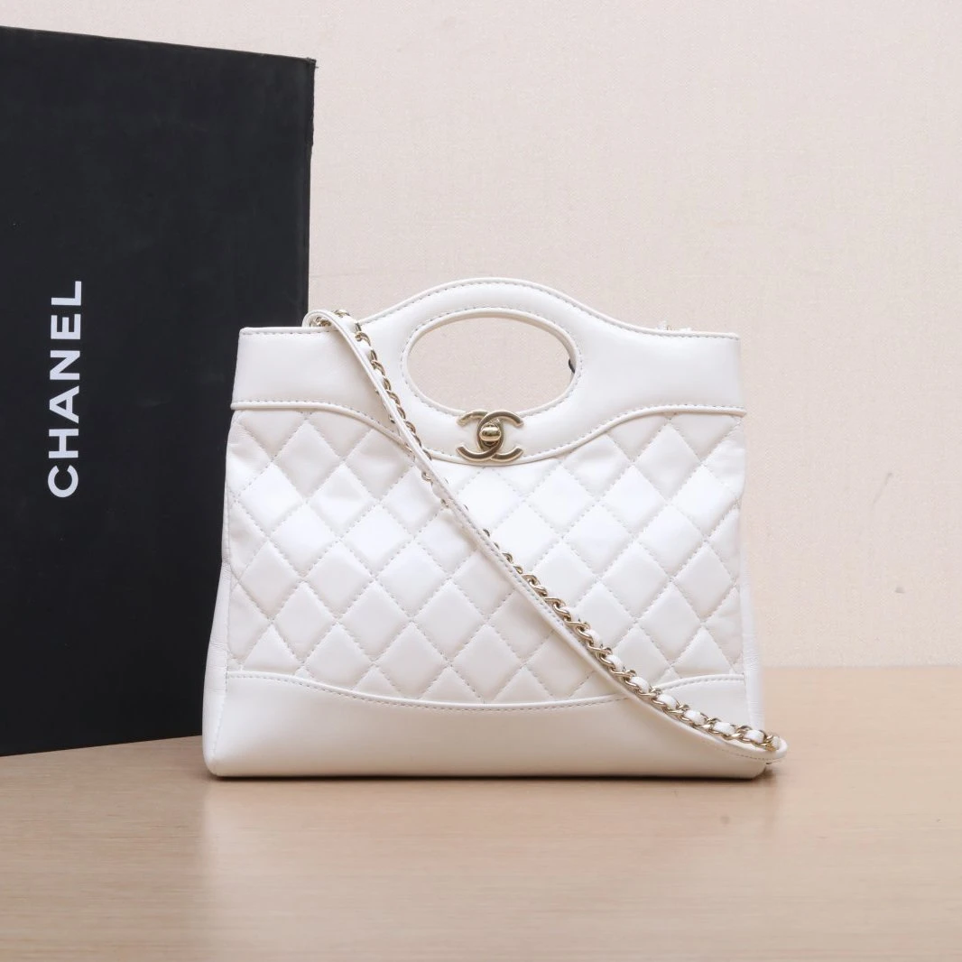 99新 Chanel/香奈儿 小花柳 芯片开 浅金扣 31Bag mini 包