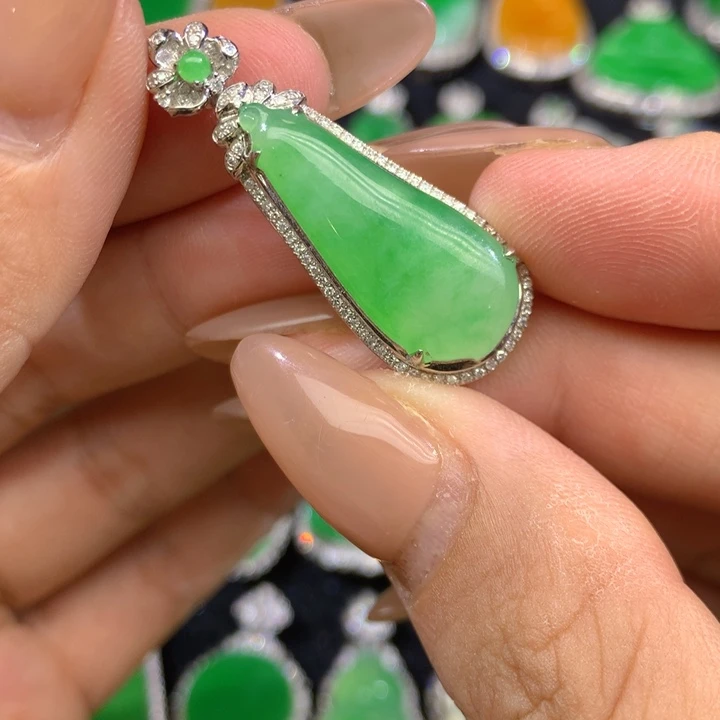 翡翠18K金镶嵌吊坠(不含链)