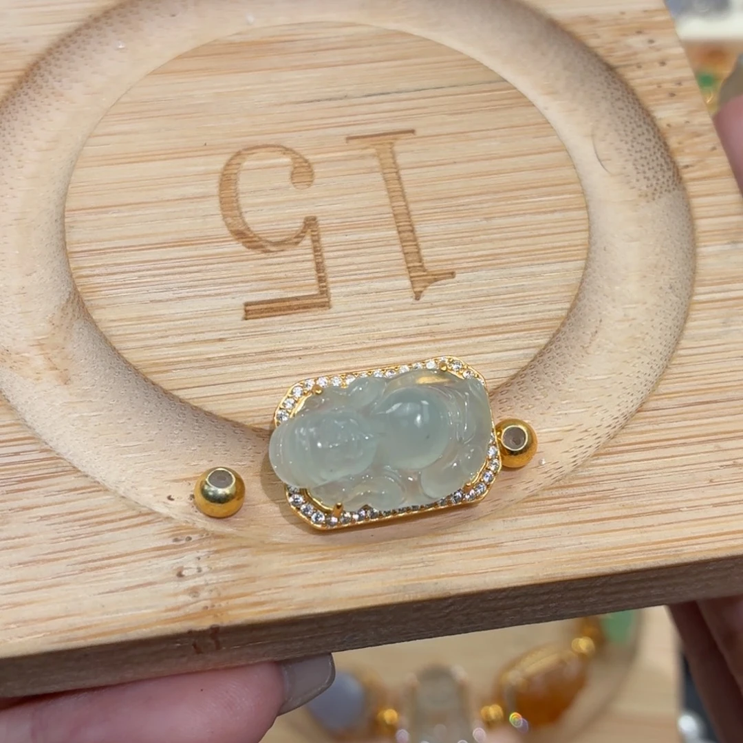 翡翠银S925镶嵌颈饰财爷