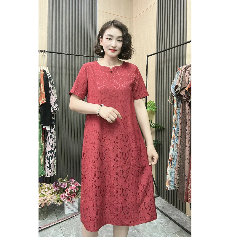 新款连衣裙 领口带装饰