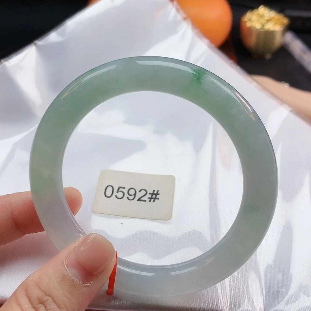 翡翠手镯未镶嵌57圈圆0592