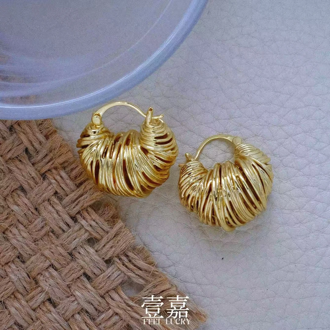 黄铜耳饰 壹嘉黄铜耳饰  法式轻奢时尚设计感精致小巧耳钉YJ195