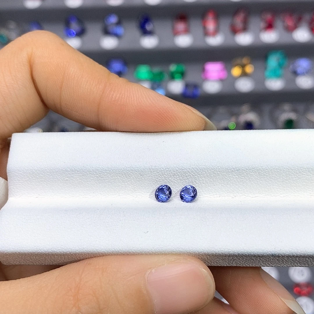 合成（培育）蓝宝石裸石未镶嵌蛋****）0.66ct裸石