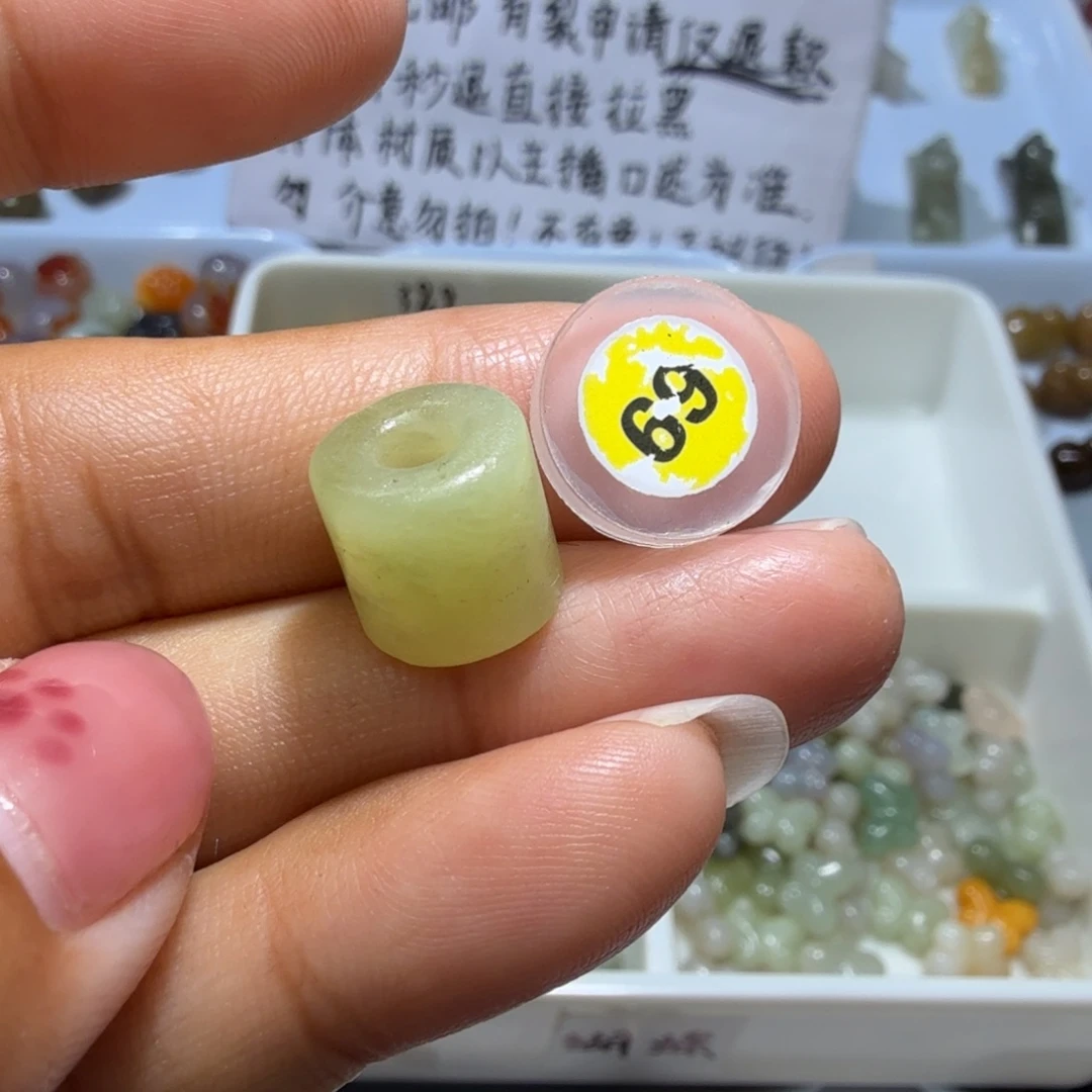 和田玉未镶嵌珠宝奇石