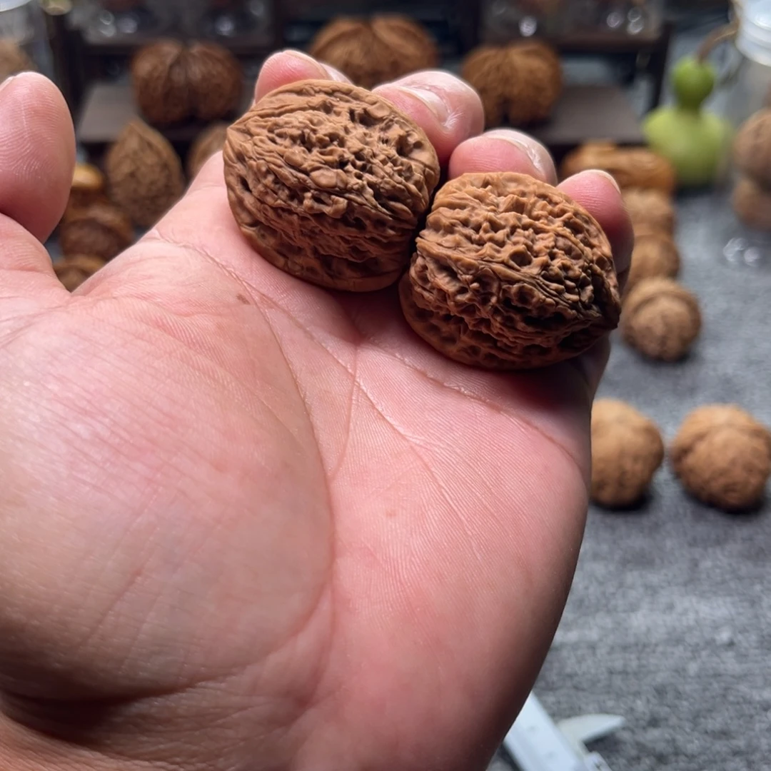 文玩核桃把件逐鹿南疆