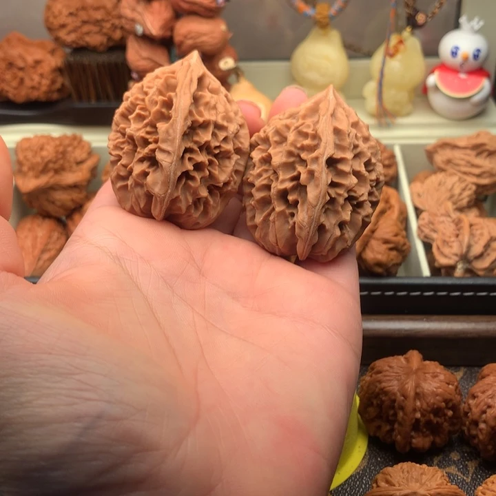 文玩核桃把件39尺寸全品九层妖塔