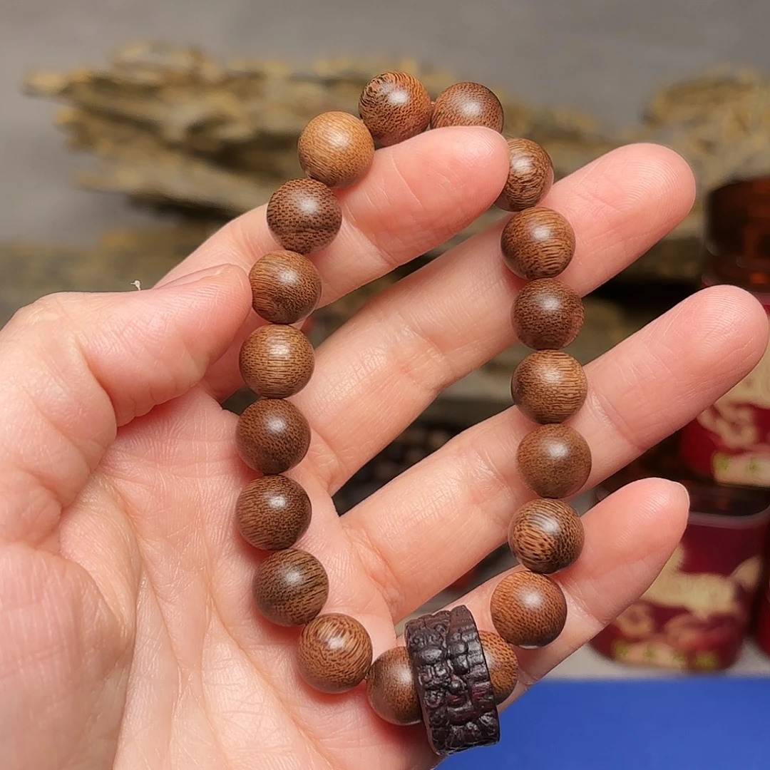 沉香手串越南富森红土帝王香1.0➕降真香跑环雕刻设计
