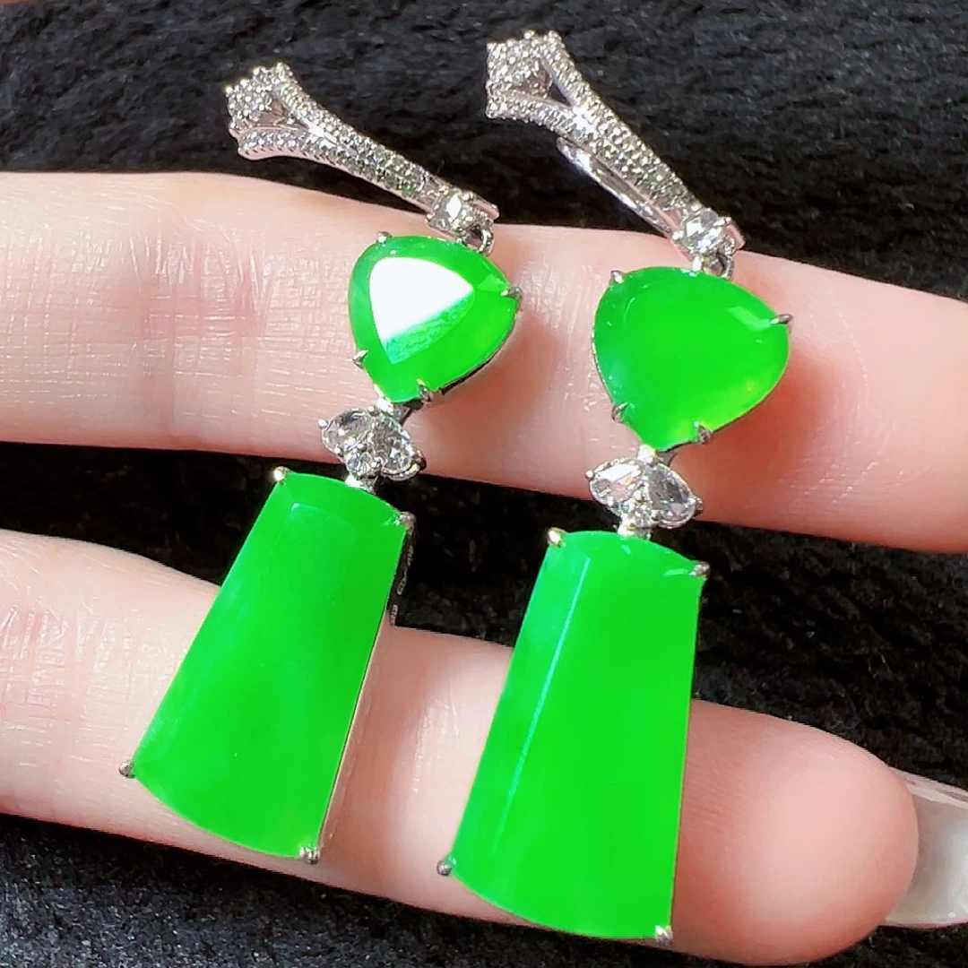 翡翠18K金镶嵌耳饰签收后24小时鉴赏期，过时不退