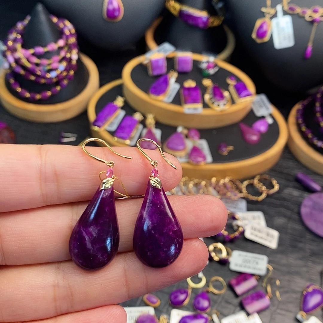 苏纪石（舒俱来）18K金镶嵌耳饰