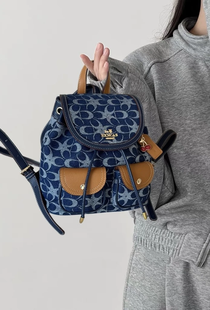 9831#蓝色【尺寸：长 宽 高 】潮流轻奢百搭时尚女士双肩包