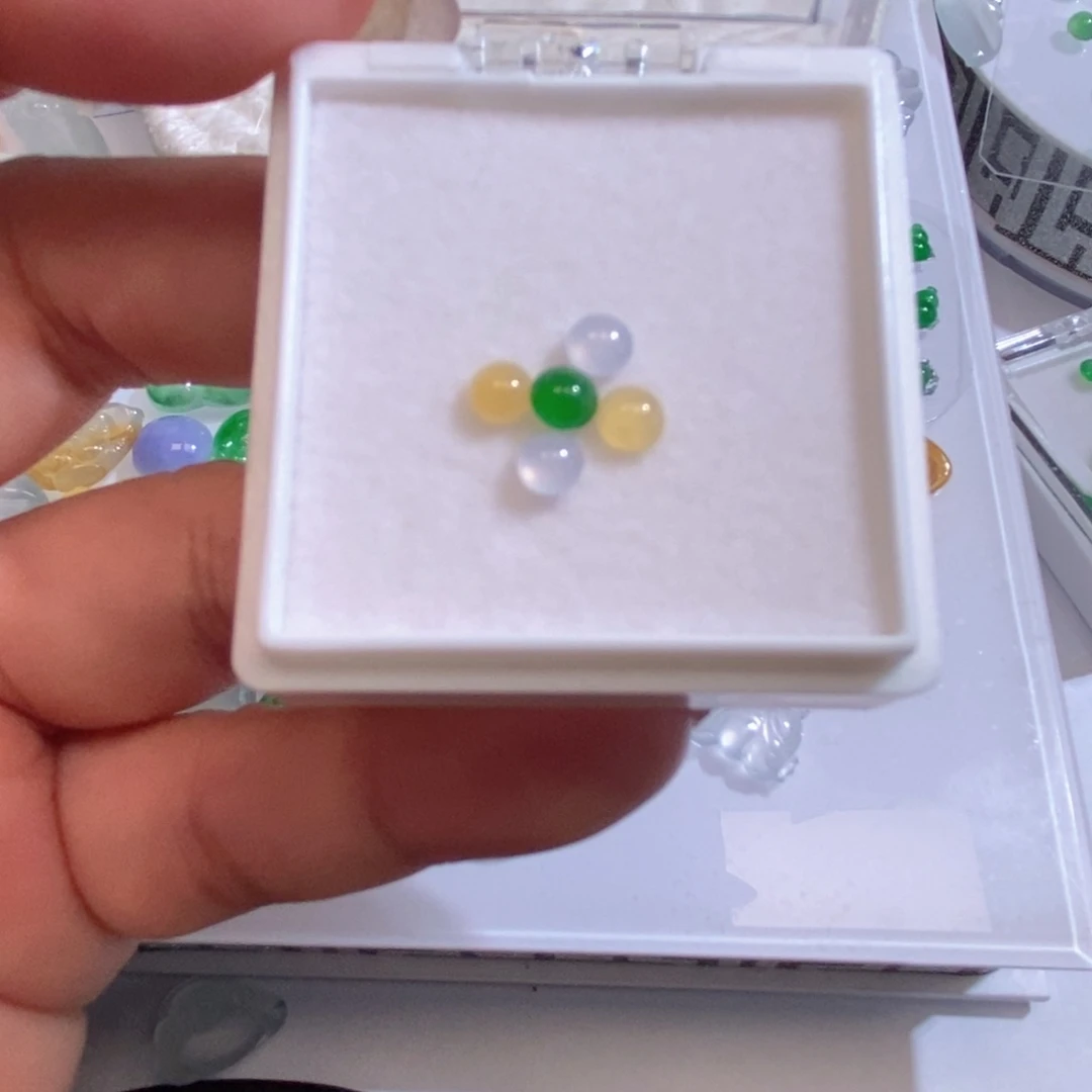 未镶嵌定制翡翠翡翠3.9/2