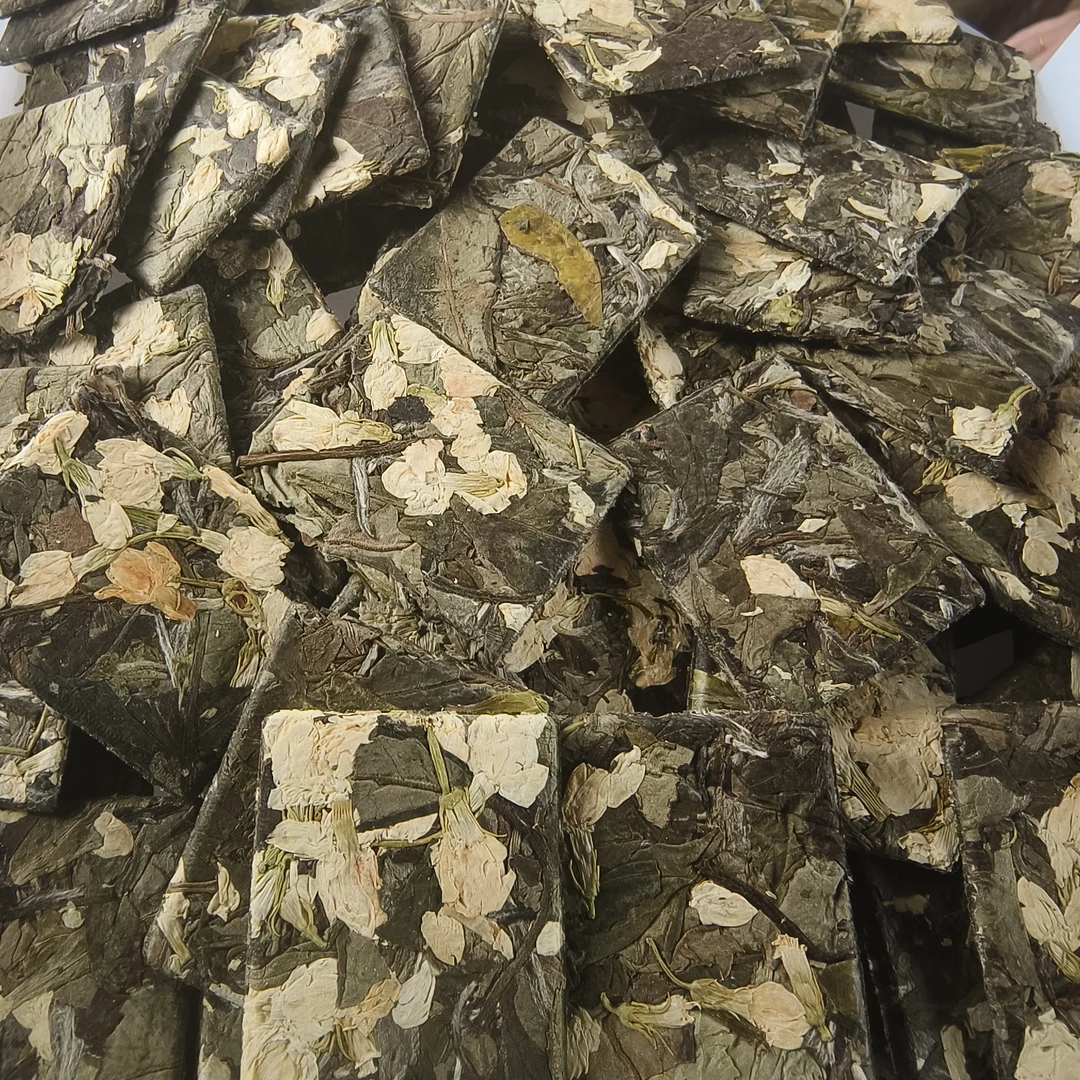 【鑫说】福鼎白茶--2025年贡雪·茉莉群体种贡眉小饼干