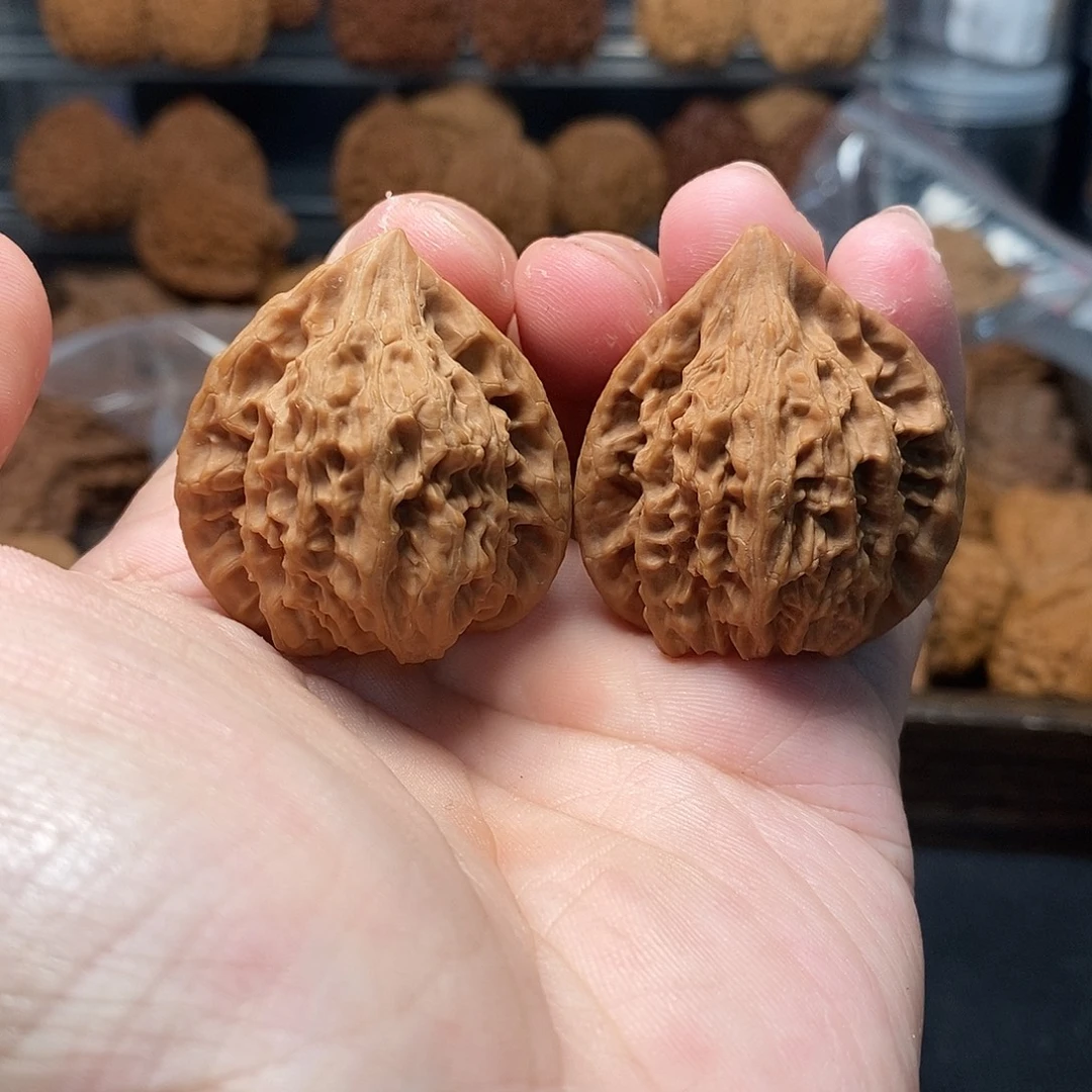 1文玩核桃昊天冠35-298