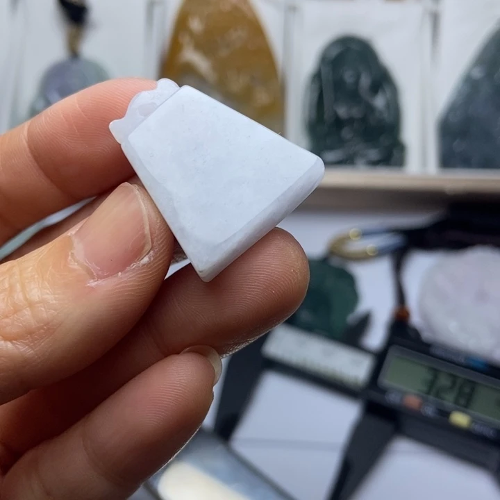 翡翠未镶嵌挂件翡翠