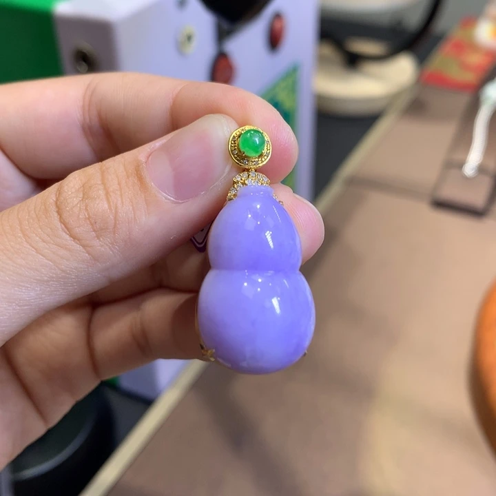 颈饰18K金镶嵌翡翠翡翠