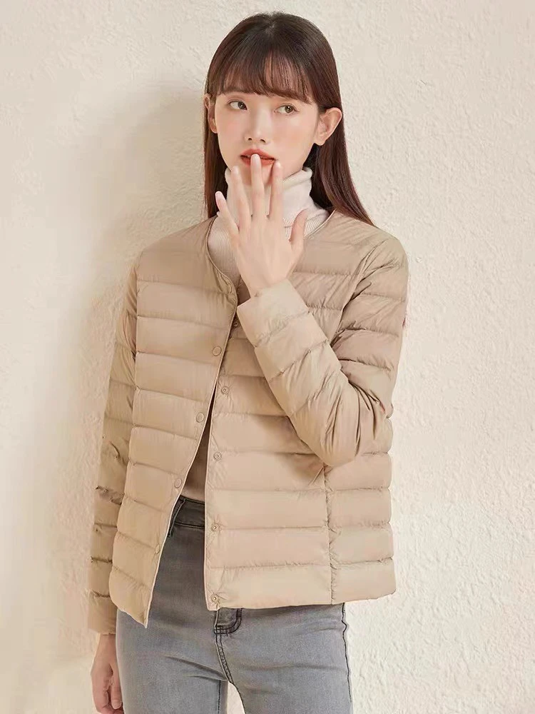 简约纯色轻薄款羽绒服外套