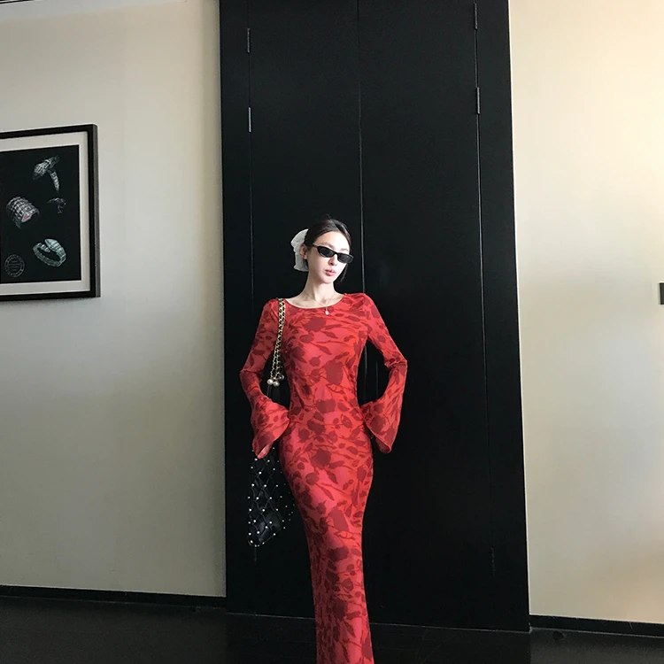 SKKSkk Store 酒心恋曲 雪纺印花慵懒风度假长袖连衣裙春夏修身裙