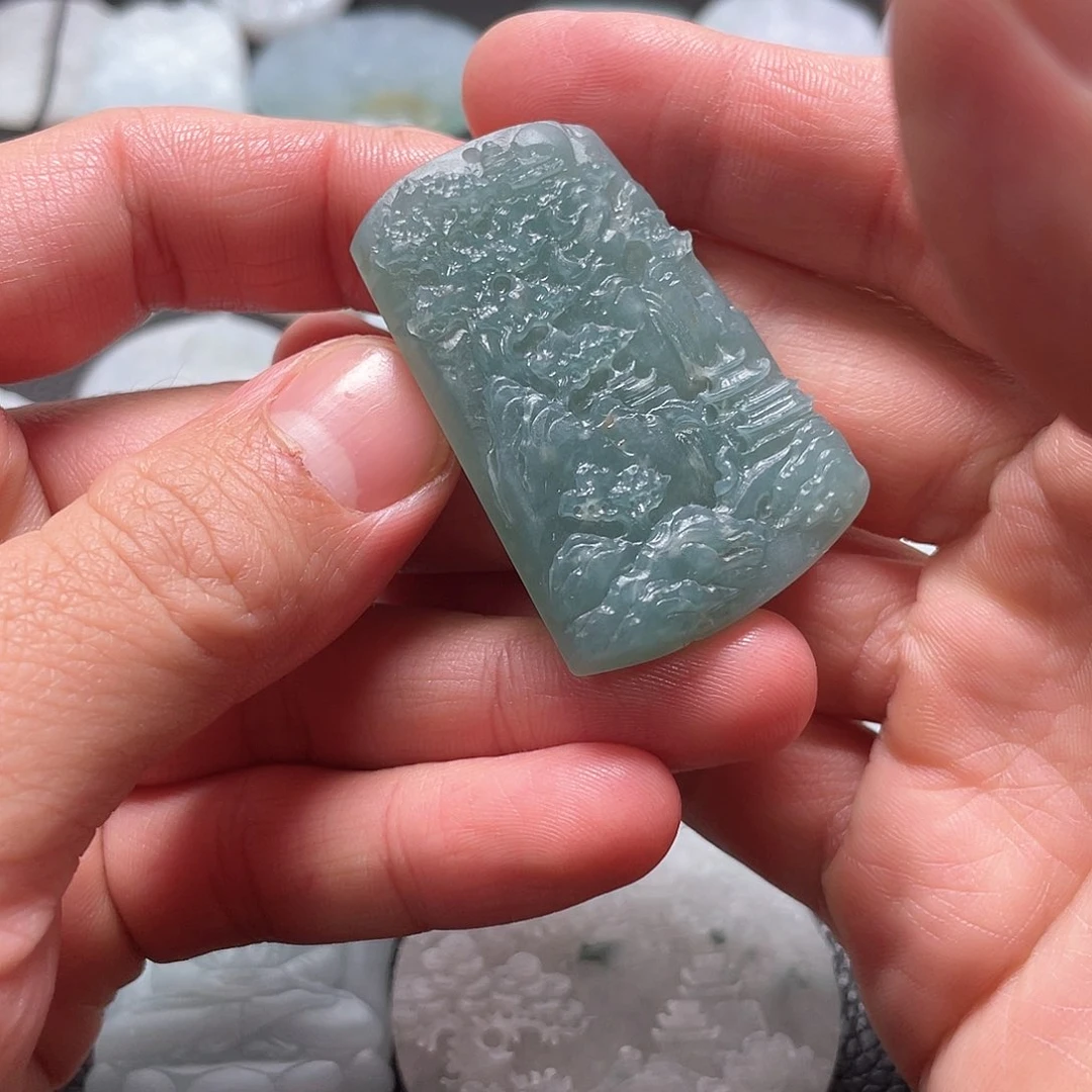 未镶嵌定制翡翠云*扬翡翠