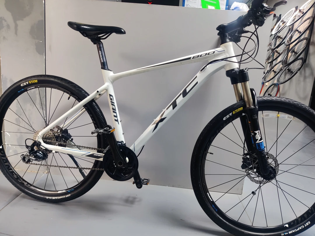 山地自行车 捷安特xtc800 DEORE3×10变速 油刹27.5轮径m码170~180