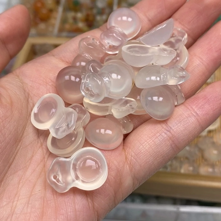 玛瑙/玉髓未镶嵌颈饰天然玛瑙冰透小钱袋拍一发三