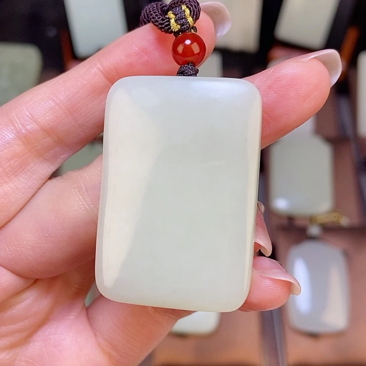 【闪购商品】颈饰未镶嵌和田玉