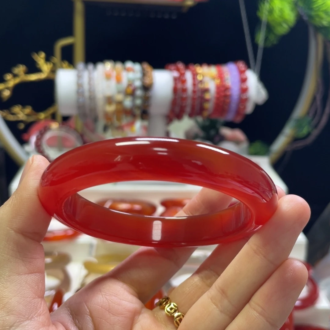 玛瑙/玉髓手镯未镶嵌这****影