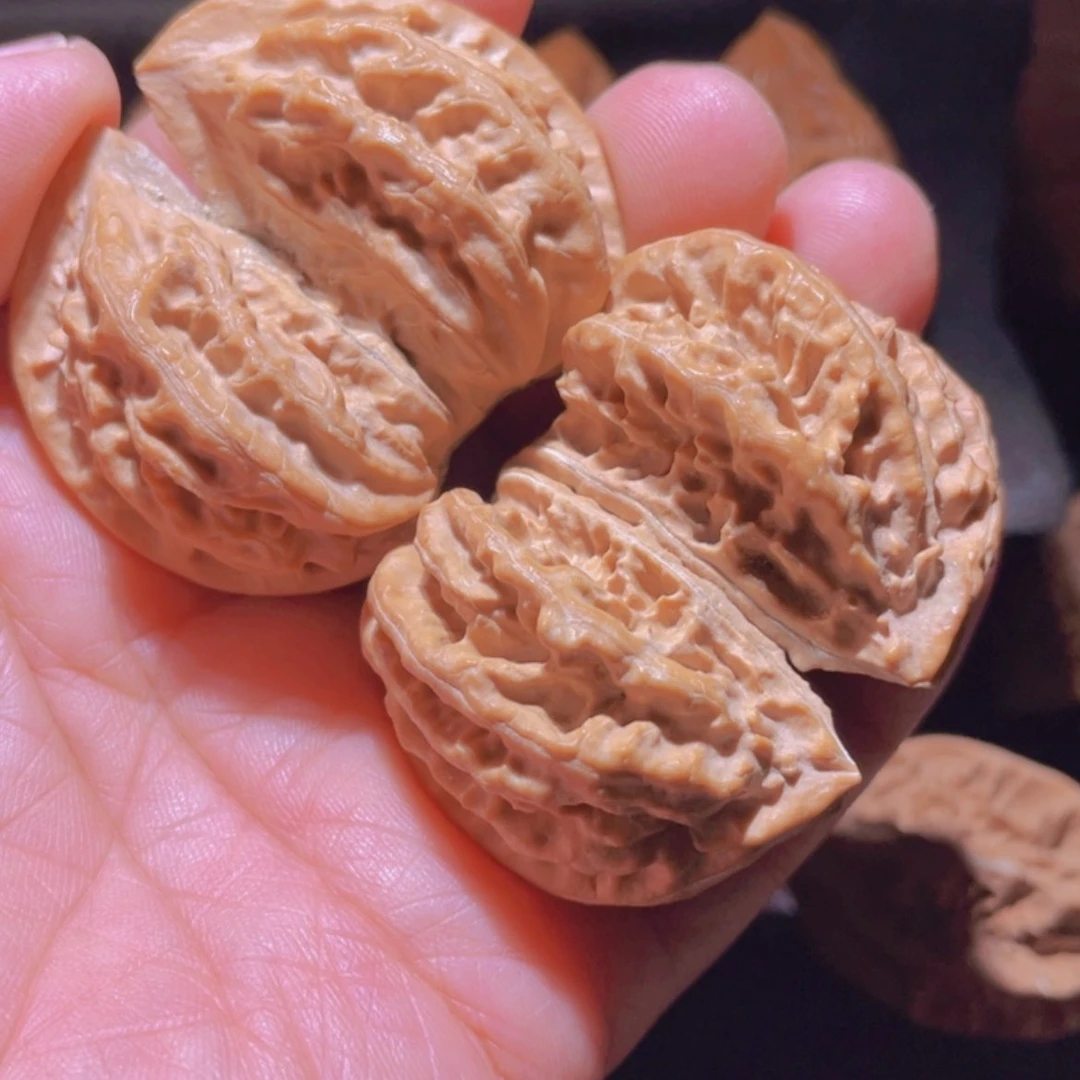 【闪购商品】文玩核桃把件心**你东北楸子17