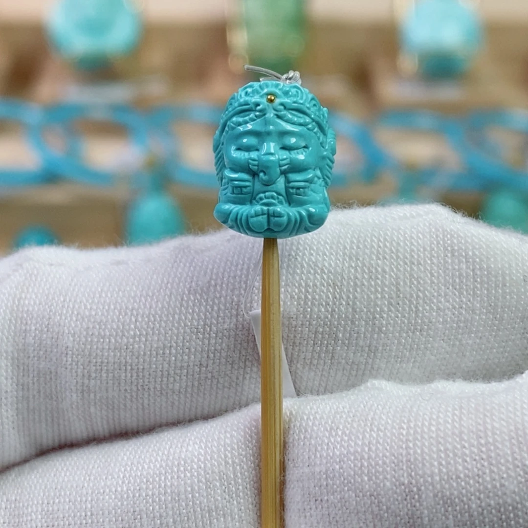 绿松石未镶嵌珠宝奇石