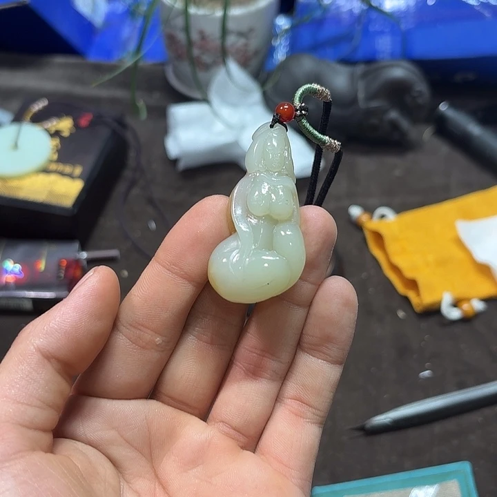 未镶嵌和田玉（糖玉）车挂