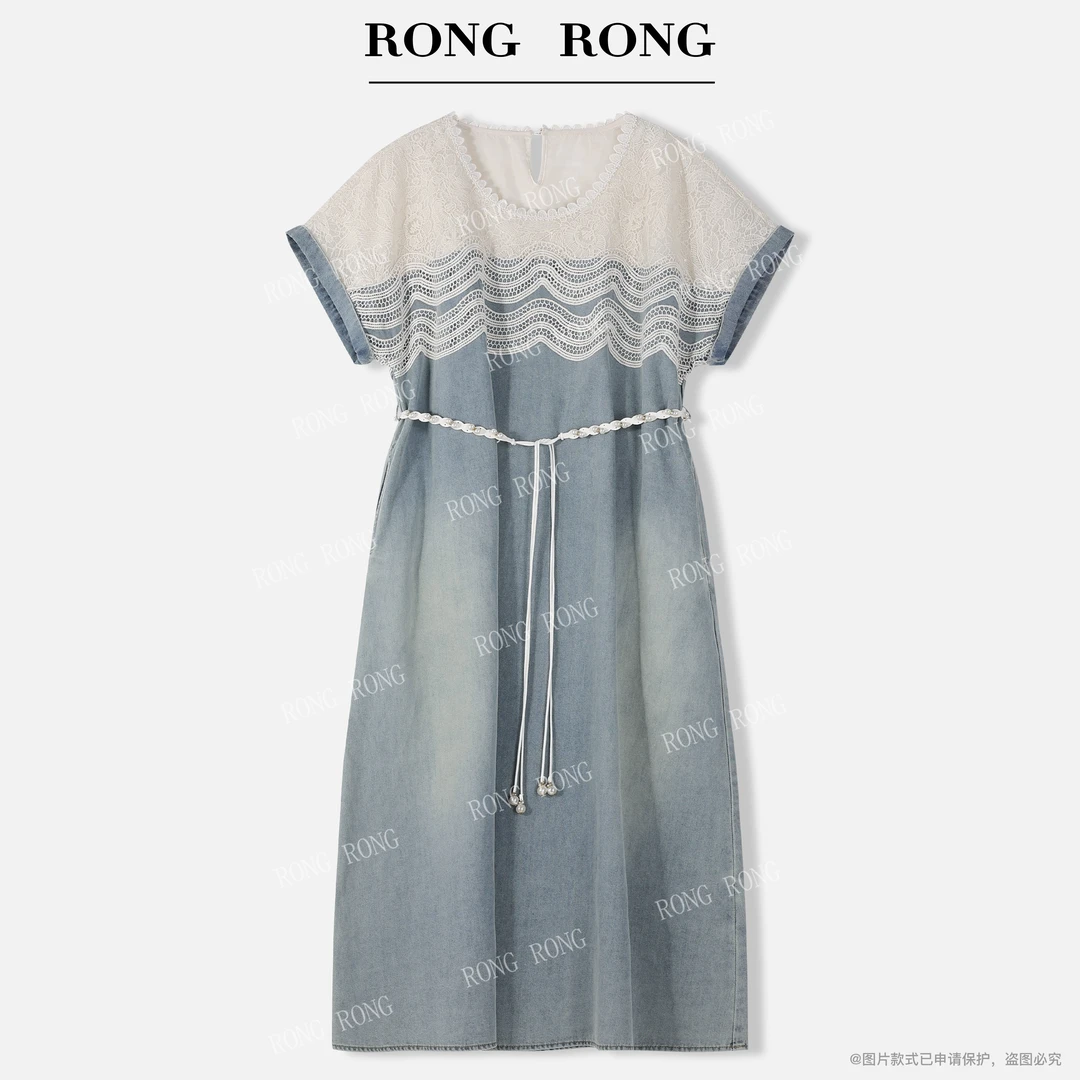 溶溶【拂晓薄光】RONGRONG 圆领钩花蕾丝撞色牛仔连衣裙F25X210L