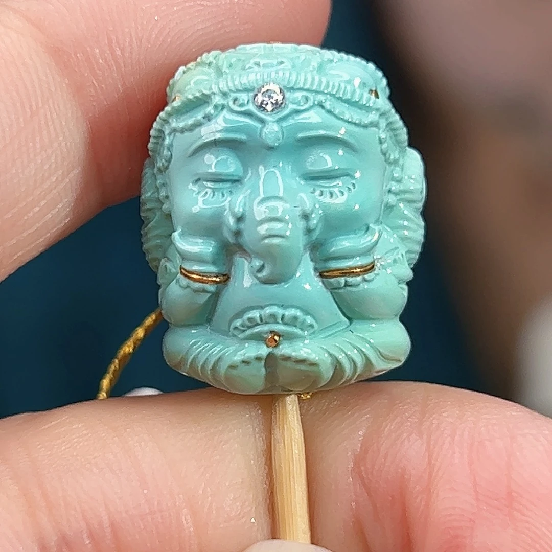 绿松石未镶嵌珠宝奇石