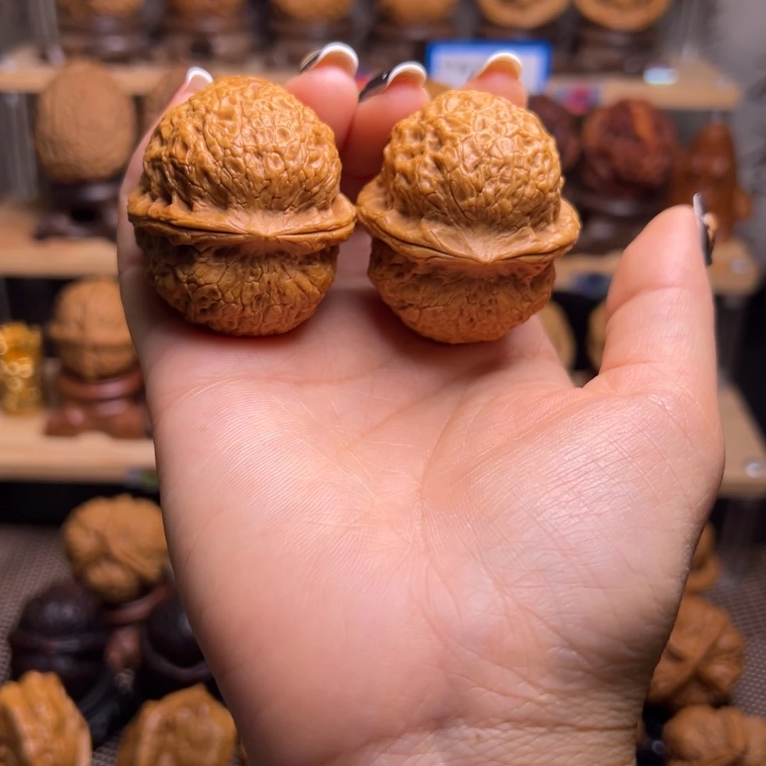 桃核把件龙鳞铁狮子H19、42……