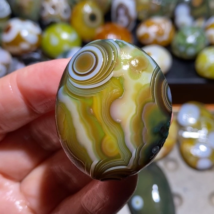 未镶嵌玛瑙/玉髓珠宝半成品51